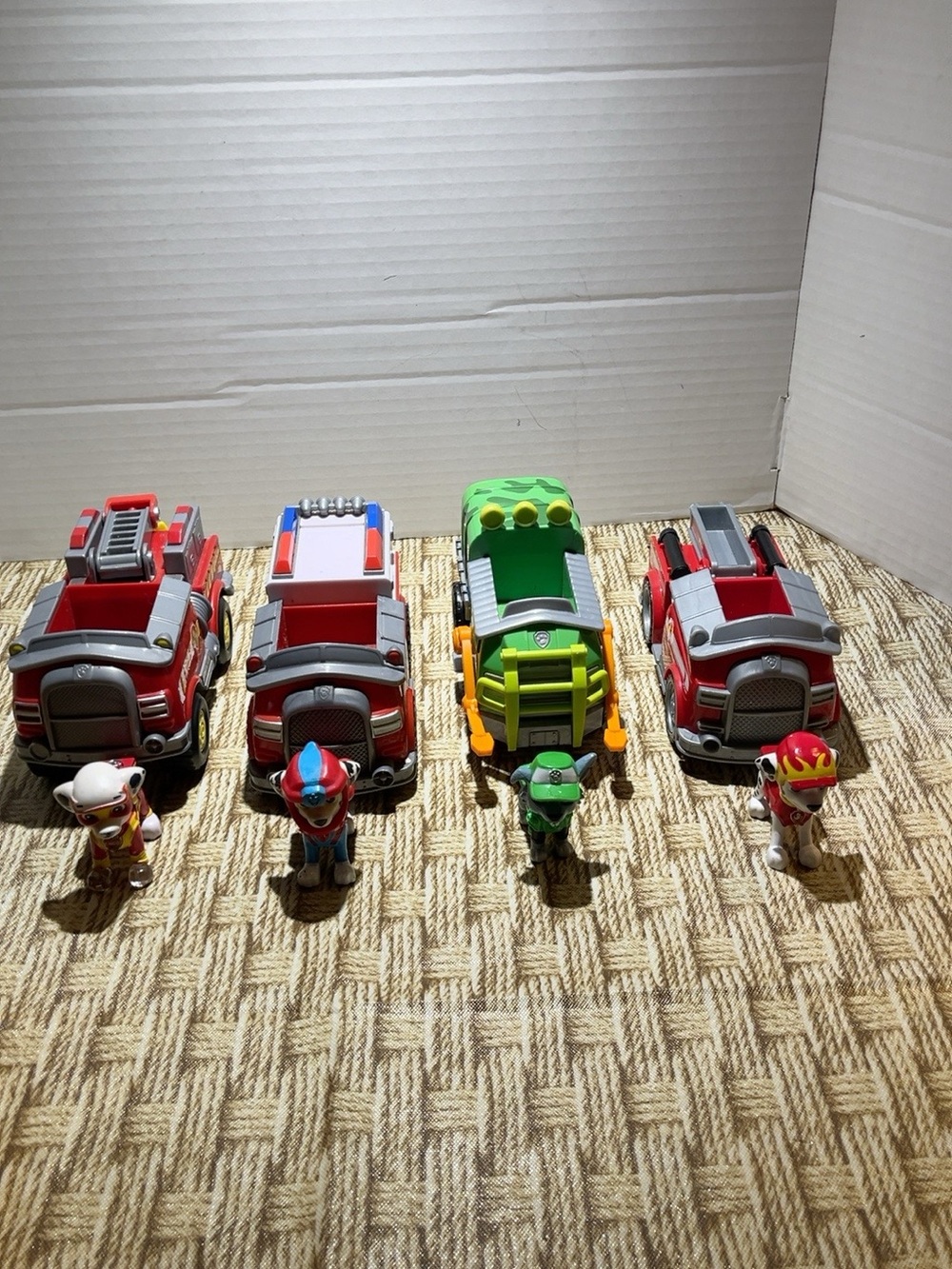 PAW Patrol Vehicle Toy Lot of 4 Kids Rescue Cars Trucks Nickelodeon